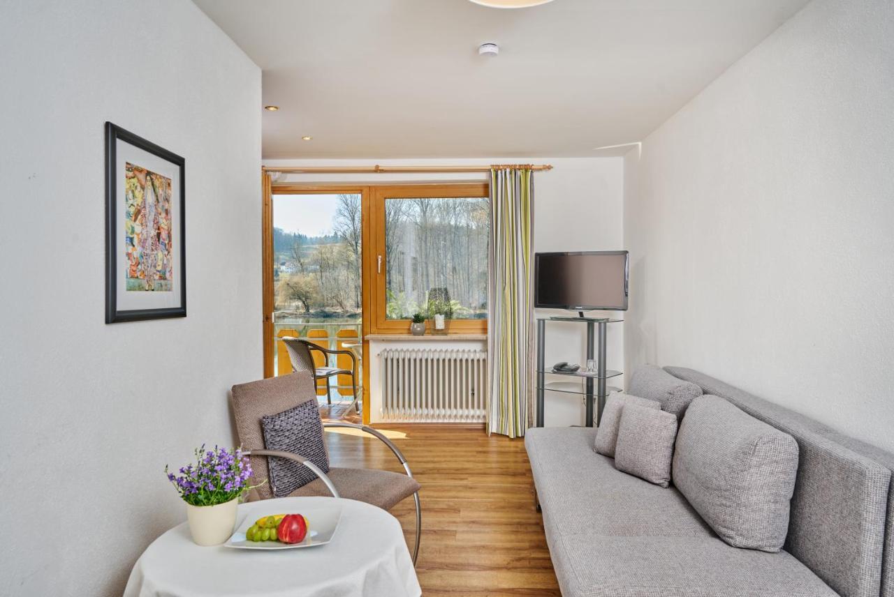 Hotel Restaurant Zum Goldenen Anker Mit Hallenbad & Wellnessbereich Windorf  Kültér fotó