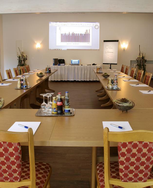 Hotel Restaurant Zum Goldenen Anker Mit Hallenbad & Wellnessbereich Windorf  Kültér fotó