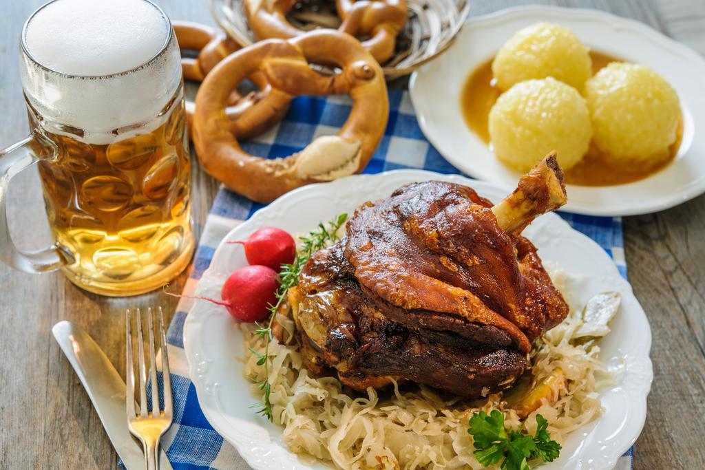 Hotel Restaurant Zum Goldenen Anker Mit Hallenbad & Wellnessbereich Windorf  Kültér fotó